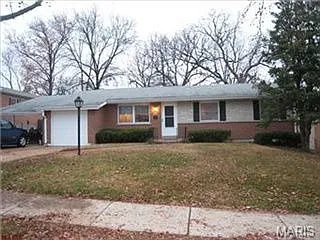 573 Stonewick Dr photo 1