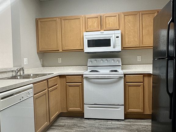 2nd image of 6208 Osprey Lake Cir #1