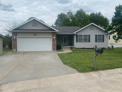209 Crimson Ct, Cameron, MO, 64429