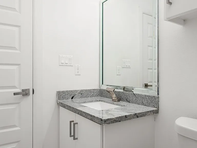 1412 E Hibiscus Ave #4 — Photo 8