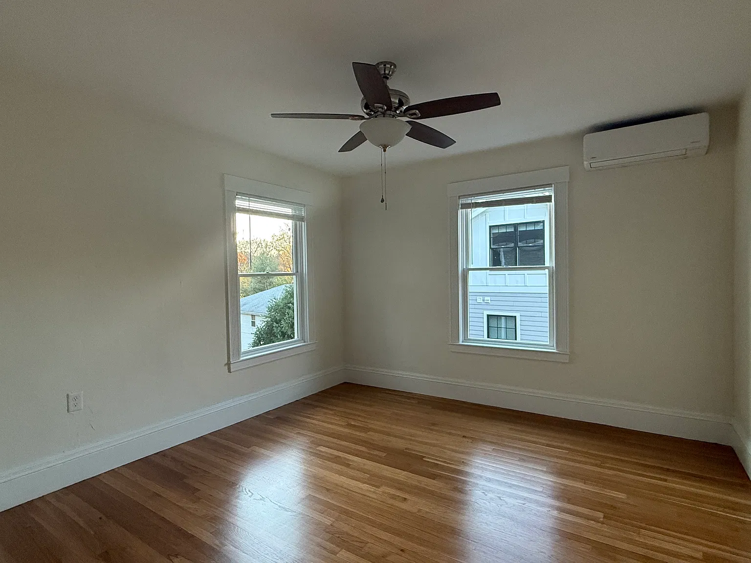 2 bed, 1100 sqft, $3,200 — Photo 3