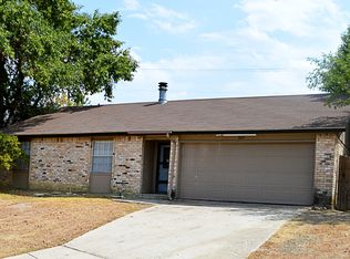 829 Annapolis Dr, Fort Worth, TX 76108