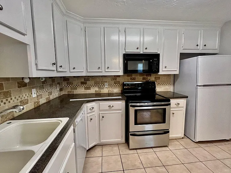 5124 Beech St — Photo 11