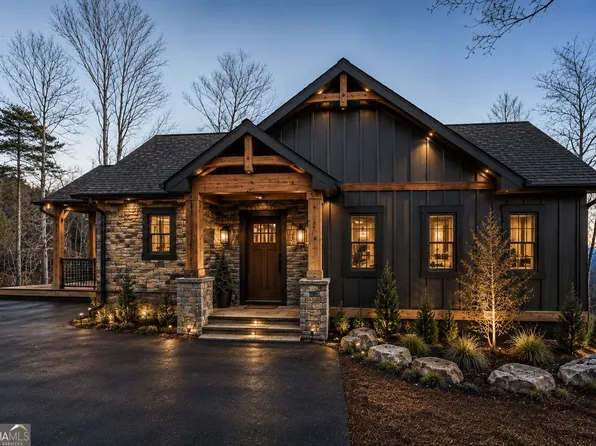 2 Linderhof Ln, Clayton, GA 30525