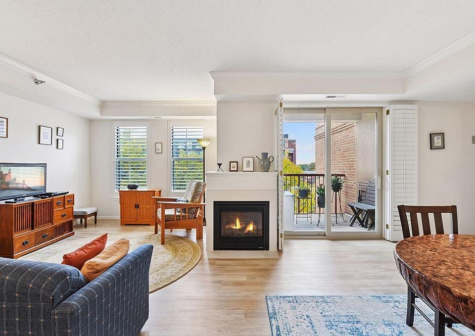 1st image of 675 1st St N #402