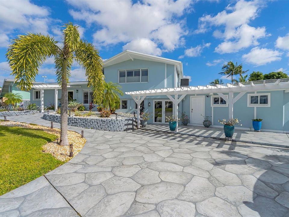 1st image of 2518 Tortugas Ln