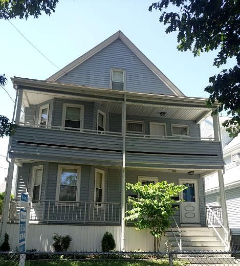 1st image of 161 Safford St #1