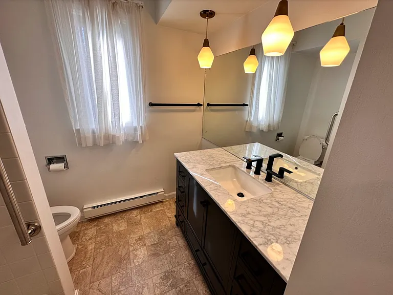 1307 Highland Ave — Photo 4