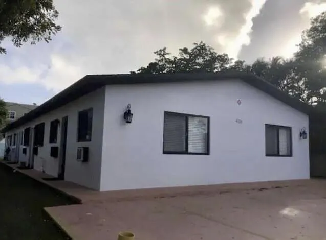 Studio, 1.0 bath, 350 sqft, $1,600 — Photo 4