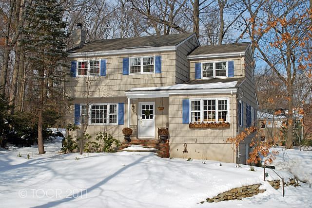1st image of 572 Eder Ave