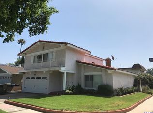8530 Kelvin Ave, Winnetka, CA 91306