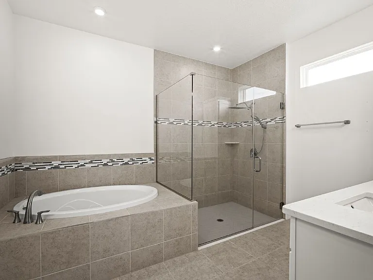 6185 Moonrise Dr — Photo 28
