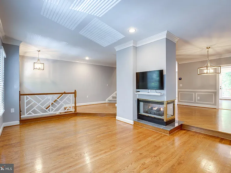 2914 Oakton Crest Pl — Photo 9