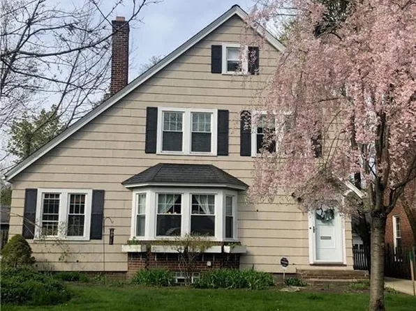 3256 Enderby Rd, Shaker Heights, OH 44120