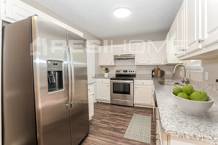 2036 Hilda Burns Pl — Photo 2