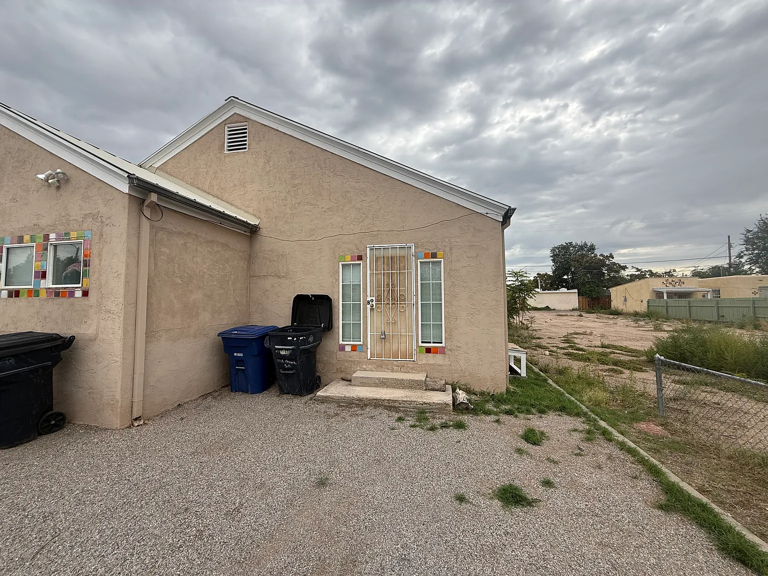 Updated 1 Bedroom with Garage Just 2 Blocks to UNM — Photo 1