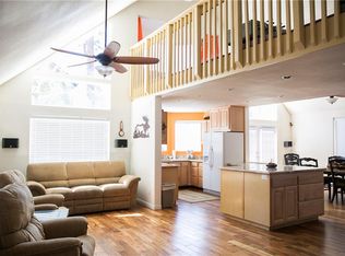 1044 Cherokee St, Fawnskin, CA 92333