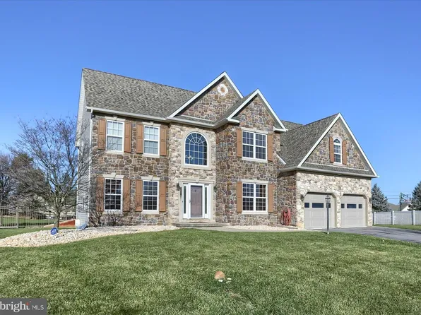 3000 Long Way, Easton, PA 18040