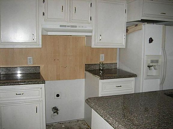 3rd image of 3121 Park Ln APT 1140
