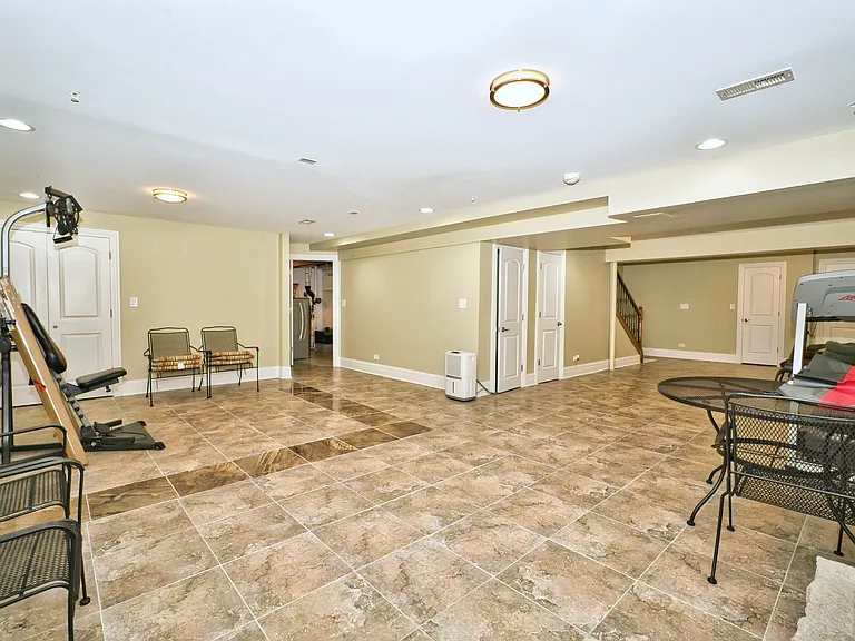 5044 Coyle Ave — Photo 45
