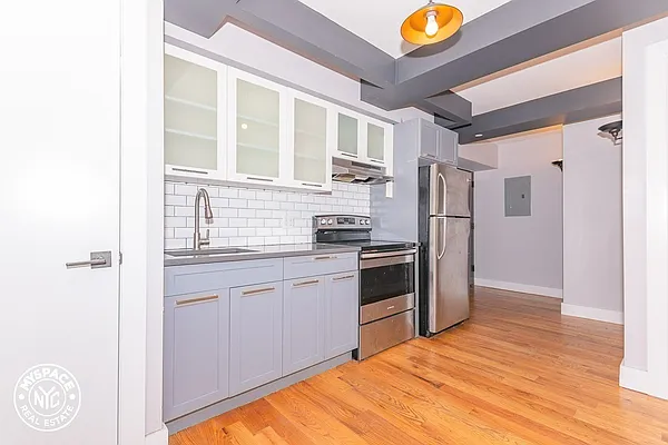 Rented by MySpaceNYC | media 2