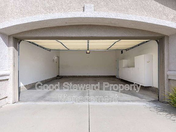 4th image of 3537 E Barrington Dr