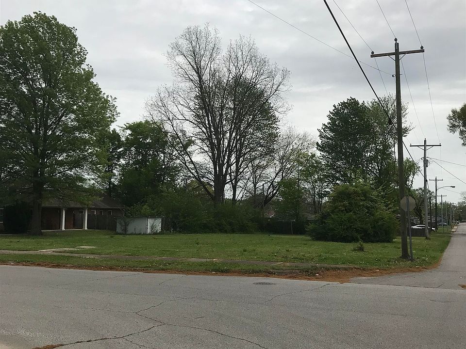 413 S Church St, Trenton, TN 38382 | MLS #221748 | Zillow