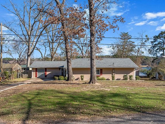 2nd image of 2120 W Lake Dr