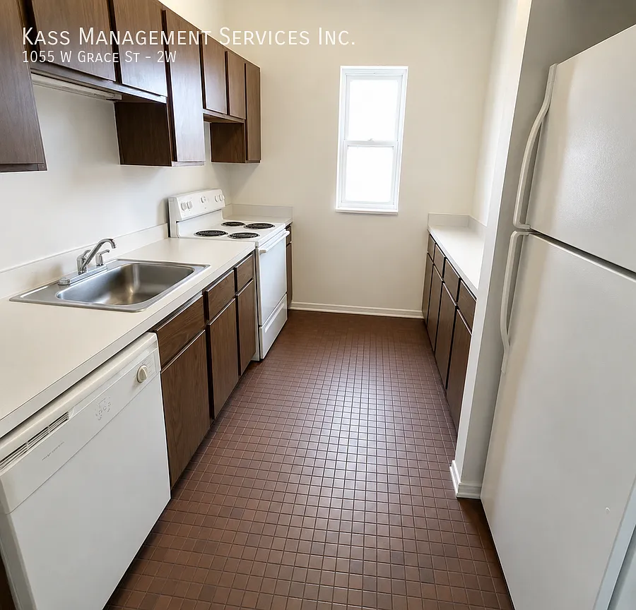 Charming 3 bed 1 bath Apartment Steps from Wrigley — Photo 1