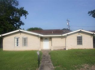 618 Hardy Ave, Nederland, TX 77627