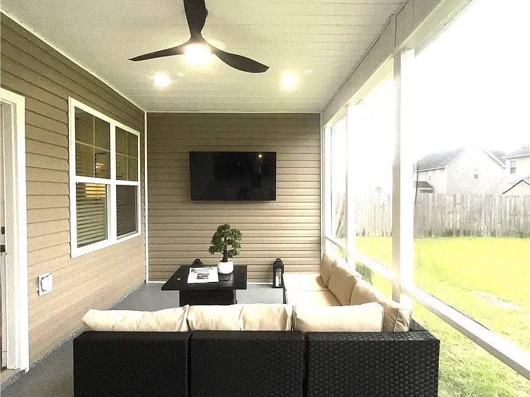 134 Chatfield Dr — Photo 24
