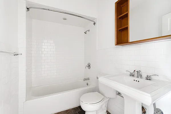 Rented by Corcoran | media 23