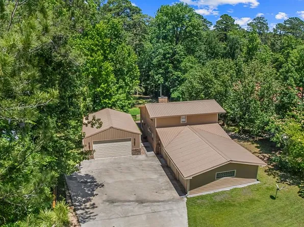 146 Moss Ln, Brookeland, TX 75931