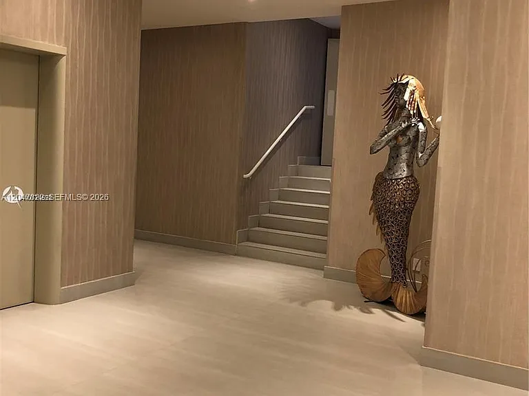 5401 Collins Ave #311 — Photo 38