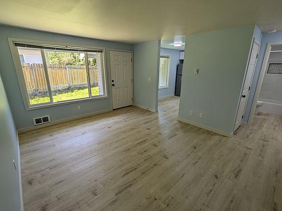 Living room - New high quality flooring throughout