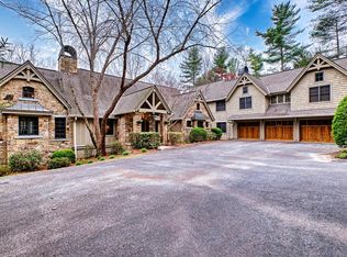 292 Stillpoint Ln, Glenville, NC 28736