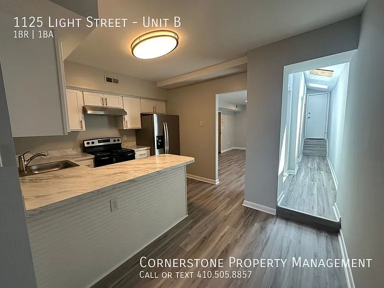 1125 Light St #B — Photo 2