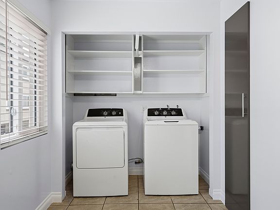 5th image of 21901 Lassen St Unit 123