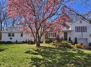 1110 S Beverwyck Rd, Parsippany, NJ 07054