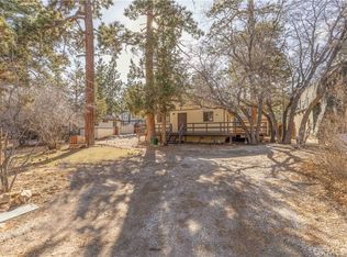 414 Cedar Ln, Sugarloaf, CA 92386