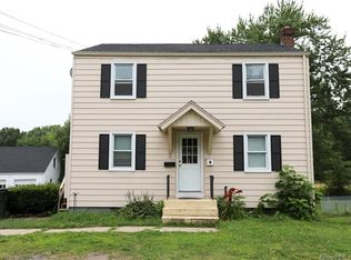 72 Suffield St, Windsor Locks, CT 06096