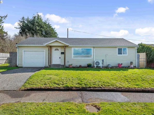 1093 Montgomery Ave, Coos Bay, OR 97420
