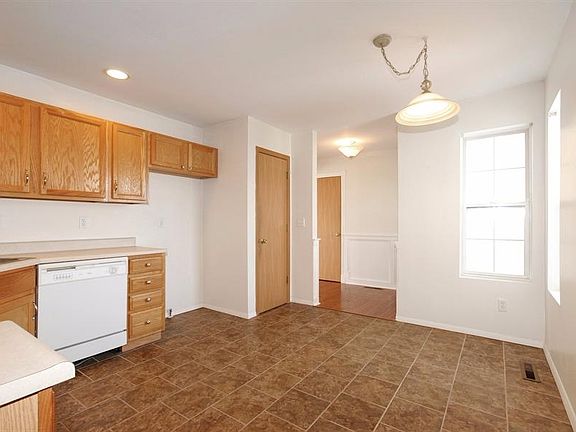 4th image of 443 E Hansen Blvd