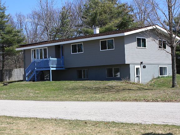 2nd image of 1001 Olmstead St