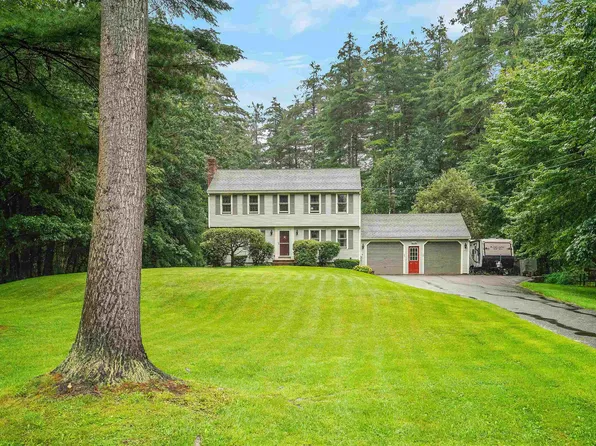 26 Wheelwright Road, Hampstead, NH 03841