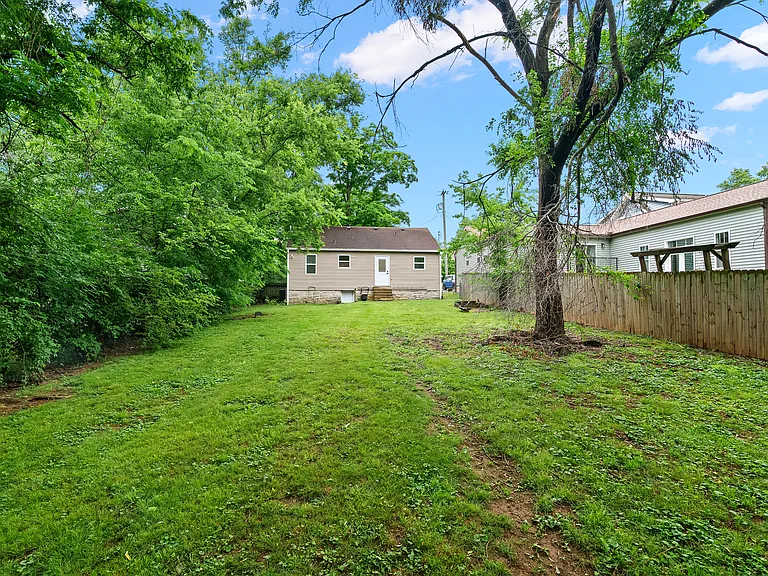 1425 Stainback Ave — Photo 14