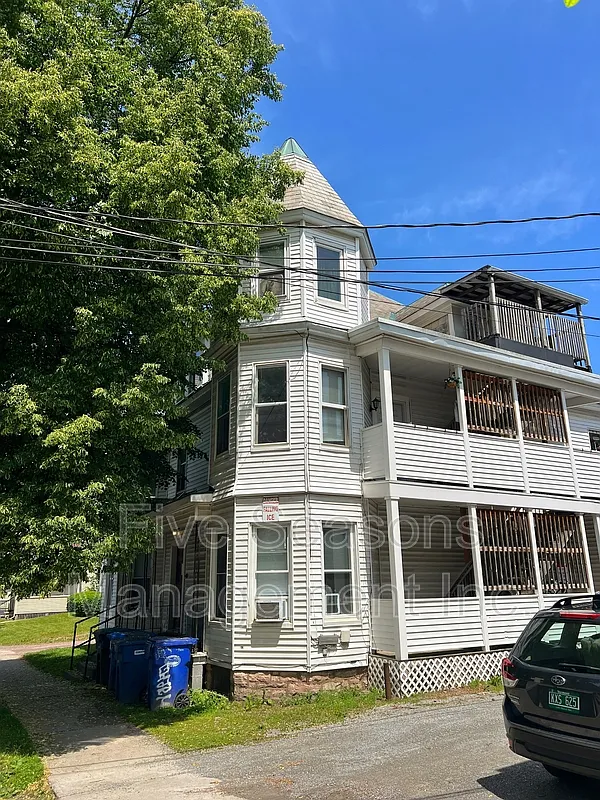 1 bed, 1.0 bath, 650 sqft, $1,700 — Photo 1