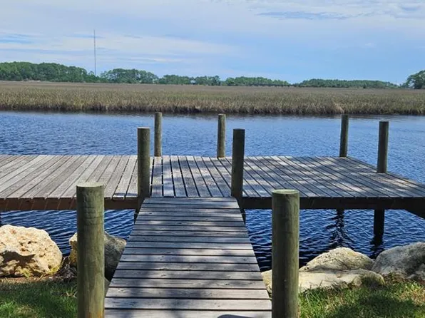 1530 Highway 98, Carrabelle, FL 32322