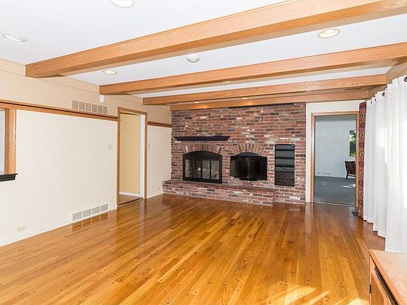 5th image of 6485 N Olney St