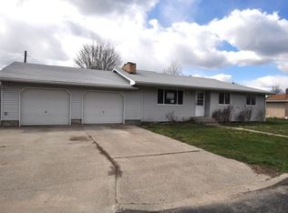 111 N McMillan Rd, Greenacres, WA 99016